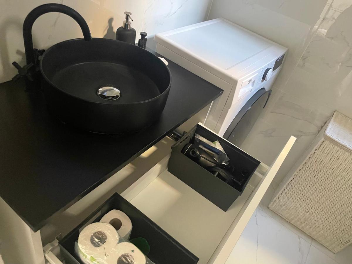 Appartement Prestige A Luxe, Calme Et Proche Tour Eiffel Et Champs-elysees Parijs